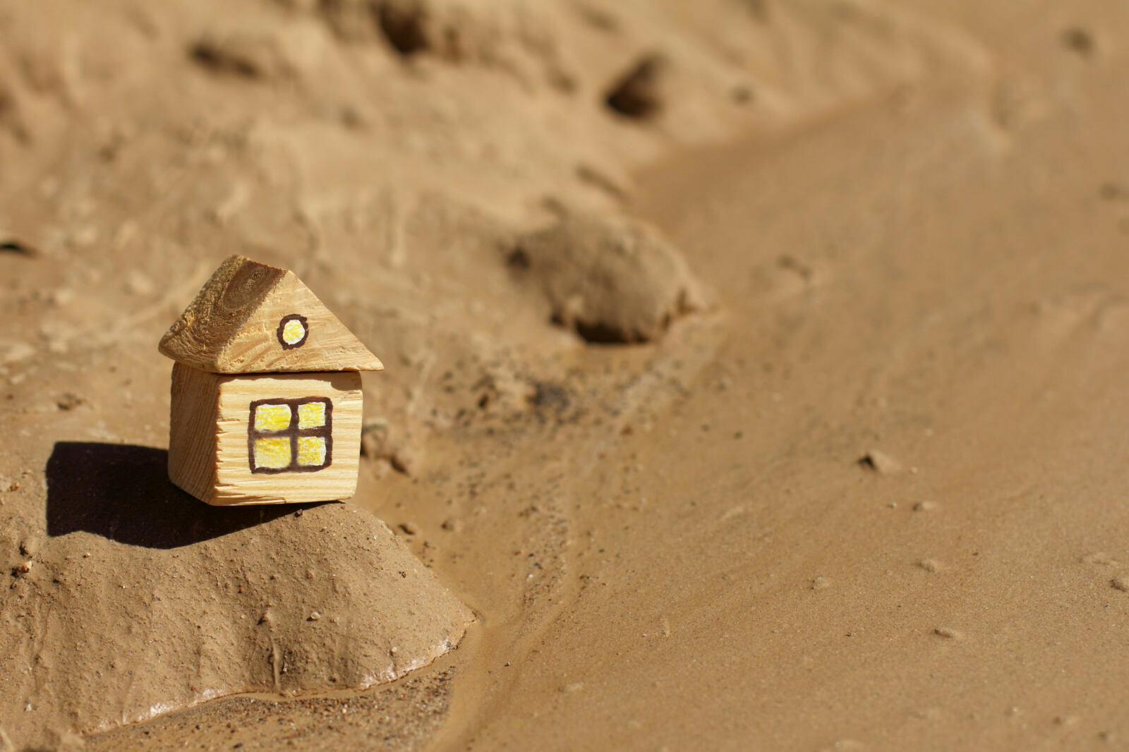 7 Things Every Homeowner Should Do Before Leaving for Summer Vacation